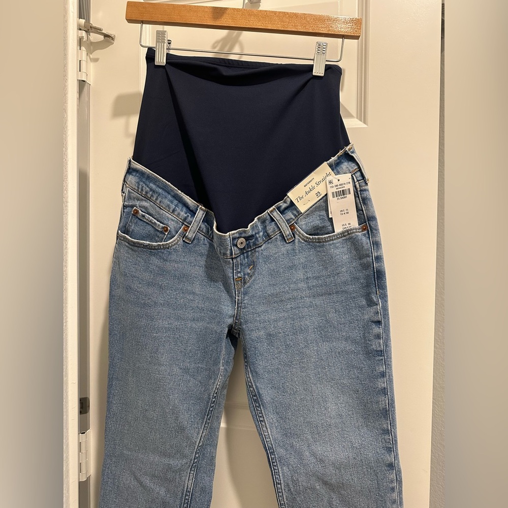 NWT Abercrombie & Fitch Maternity Ankle Jeans